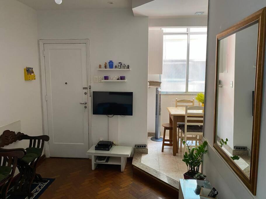 Charmoso Apartamento Na Av. Atlantica, Copacabana Rio de Janeiro Exteriör bild